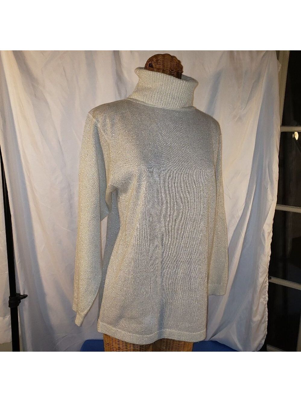 Ladies CRYSTAL-KOBE Cowlneck Sweater w/Metallic Threads in White - L